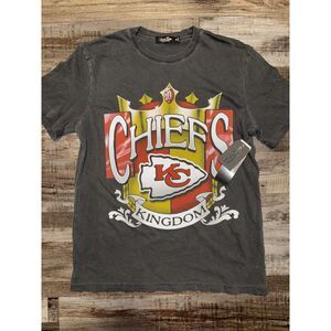 Kansas City Chiefs NWT Gray Vintage-Style Distressed Graphic T-Shirt Medium